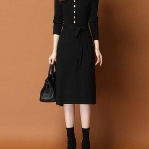 Out-of-the-country lady knitted dress girl